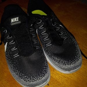 Nike running speakers